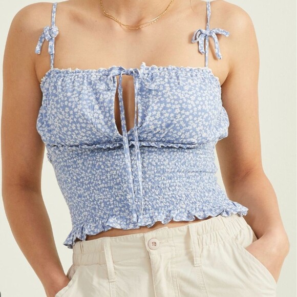 NWT Altar'd State Jensen Smocked Crop Top Size Medium - Picture 1 of 7